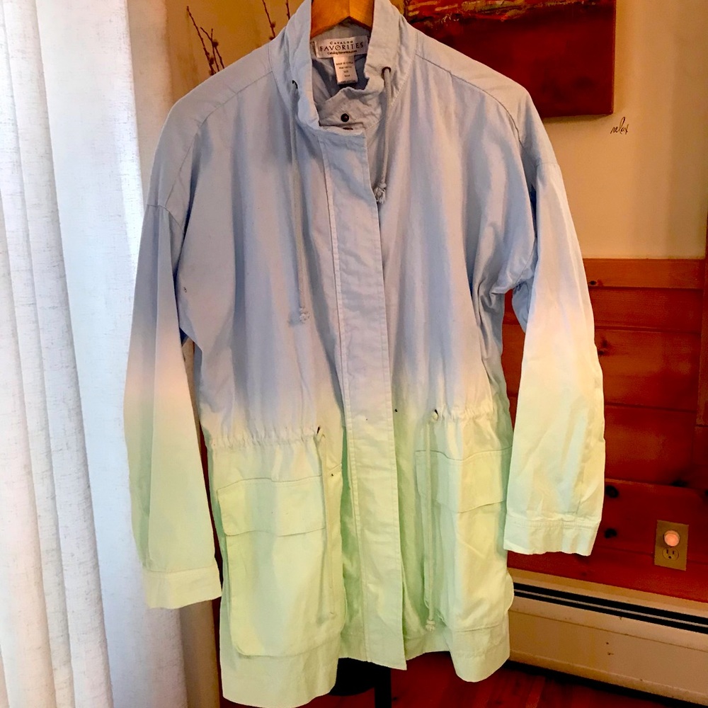 100% Cotton Hombre Blue Green Jacket. Tie collar/waist. Soft. Zip w Snaps.